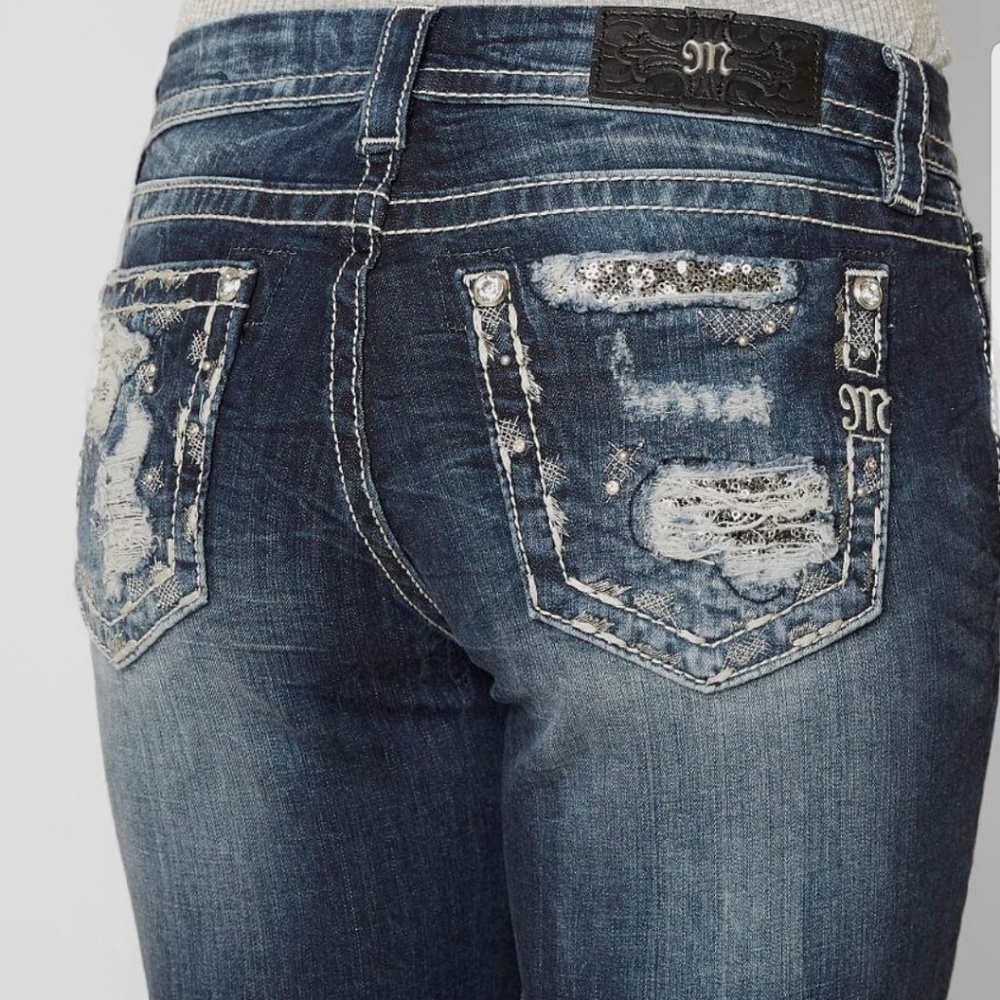 Jeans - Picture 3 of 3